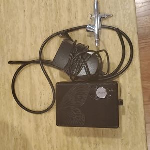 Used luminess airbrush makeup system